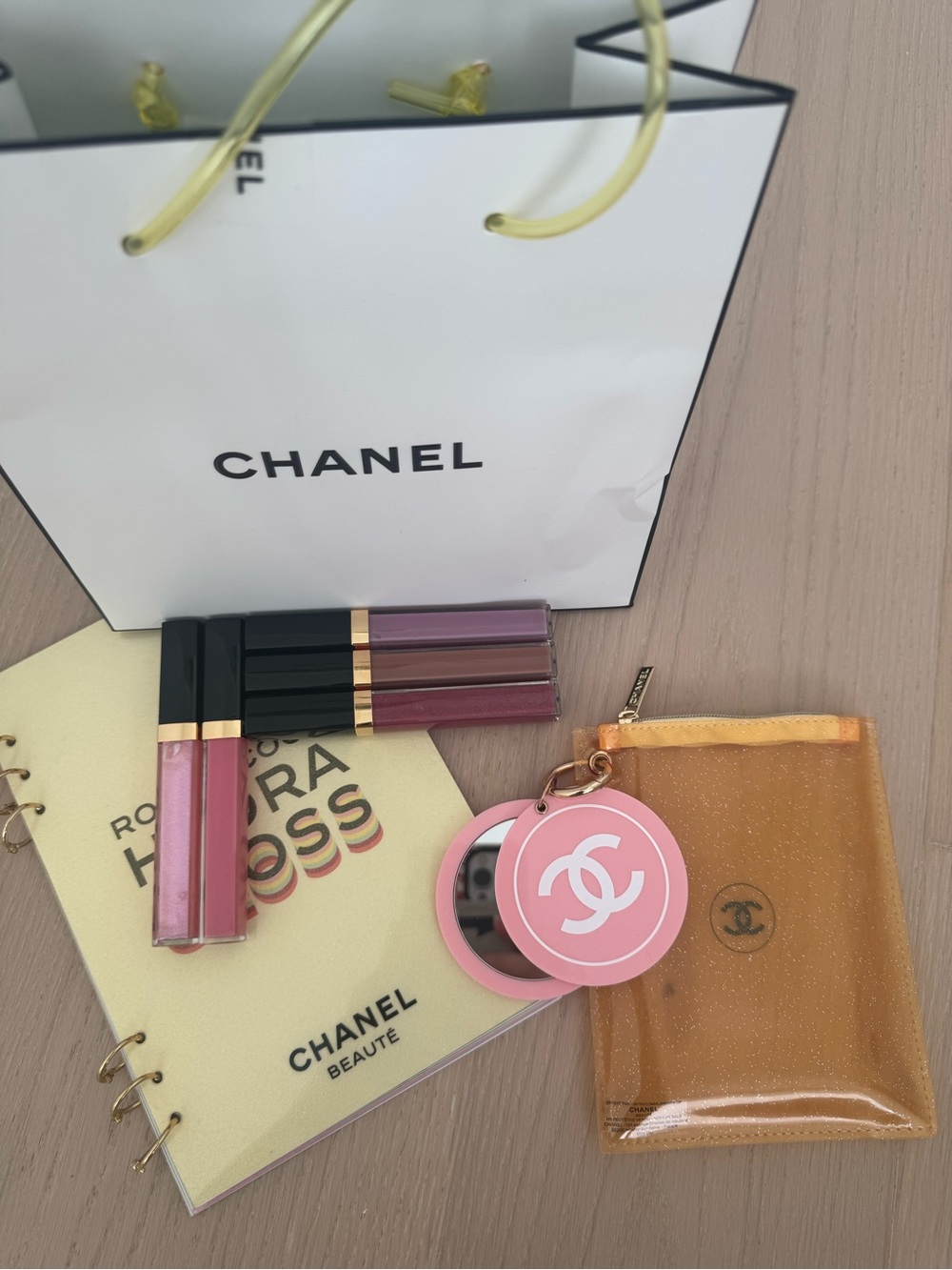 CHANEL Pink & Mauve Lip Gloss Quartet with Pink Charm Mirror